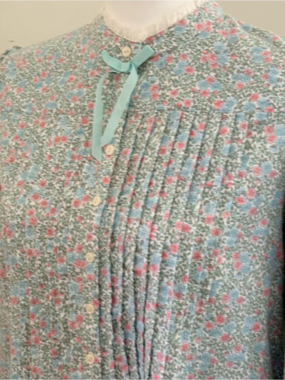 Vintage NWT Floral Nightgown in Light Blue and Pink - Picture 3 of 16